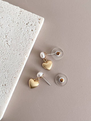 Heart Pendant w/ Pearl Earrings
